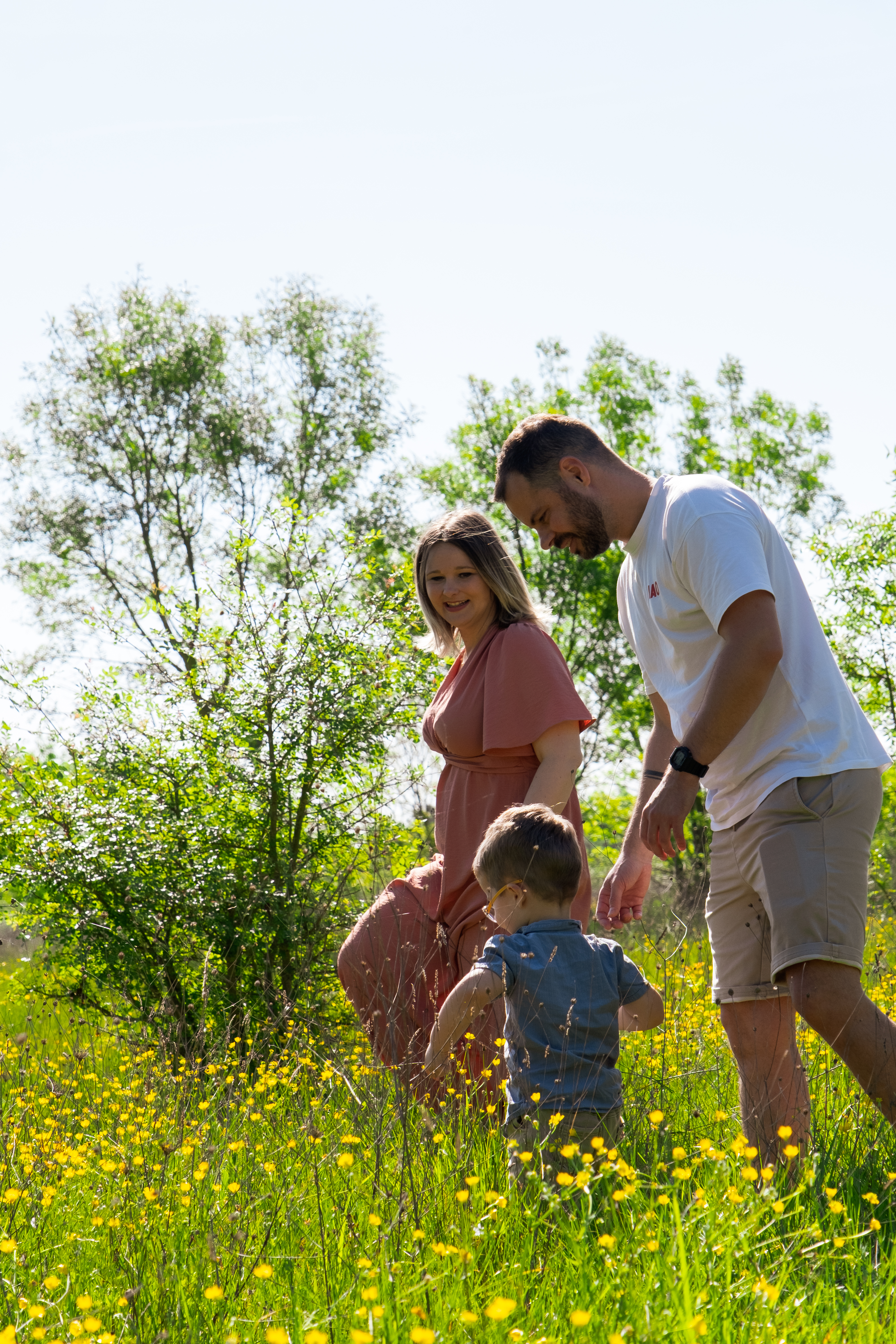 Famille réunie en extérieur à Hyères 10